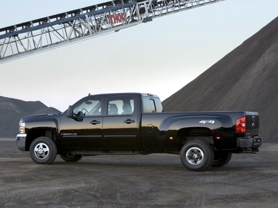  Chevrolet Silverado 3500 HD Crew Cab 2007 года  (фото 7 из 15)